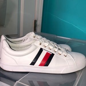 Tommy Hilfiger shoes! In excellent shape and have only been worn a few times.